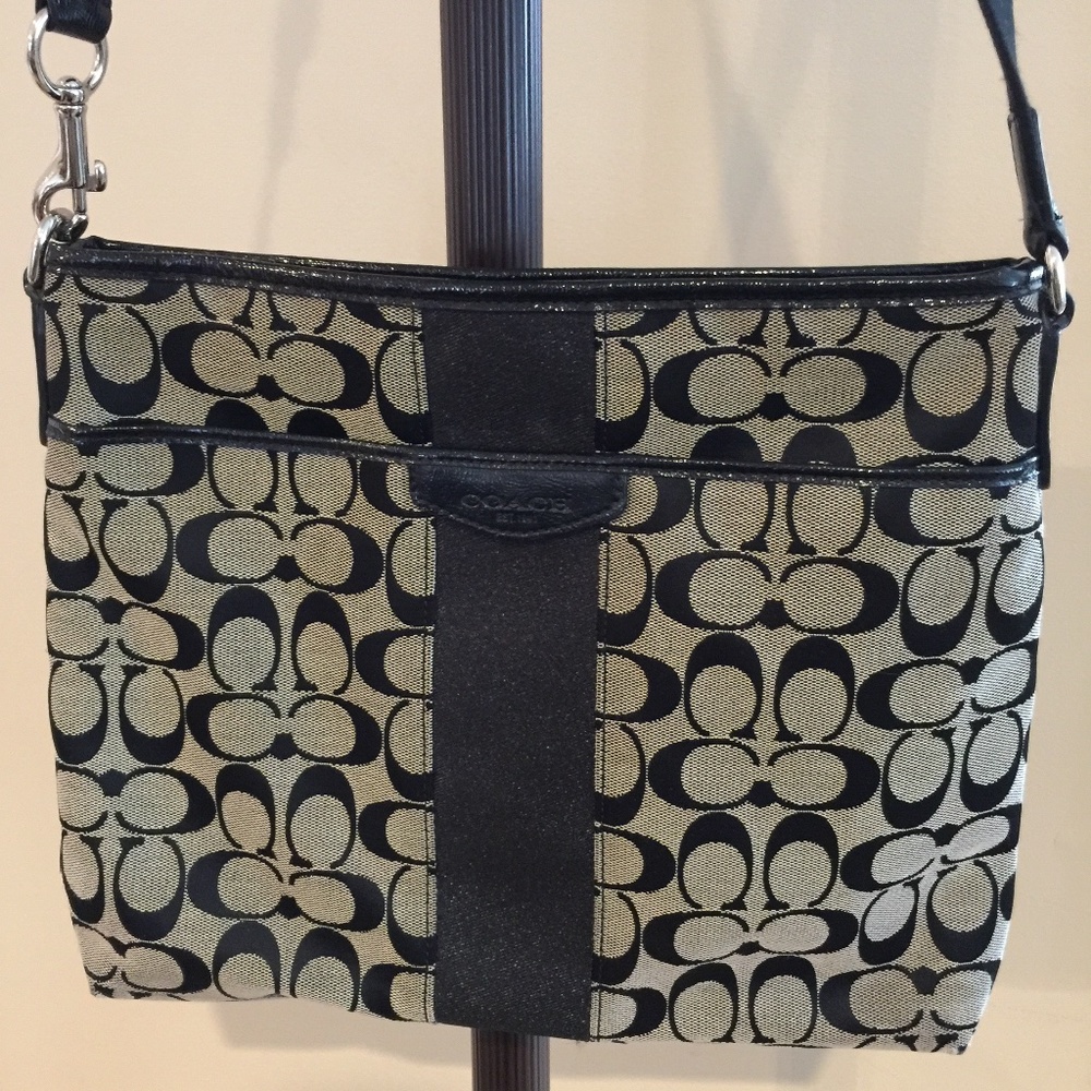 Authentic Coach large canvas pouchlette
